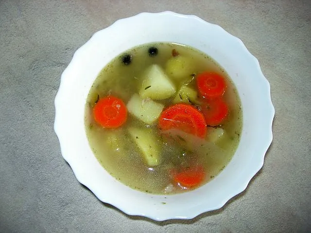 Pyszna zupa ogórkowa