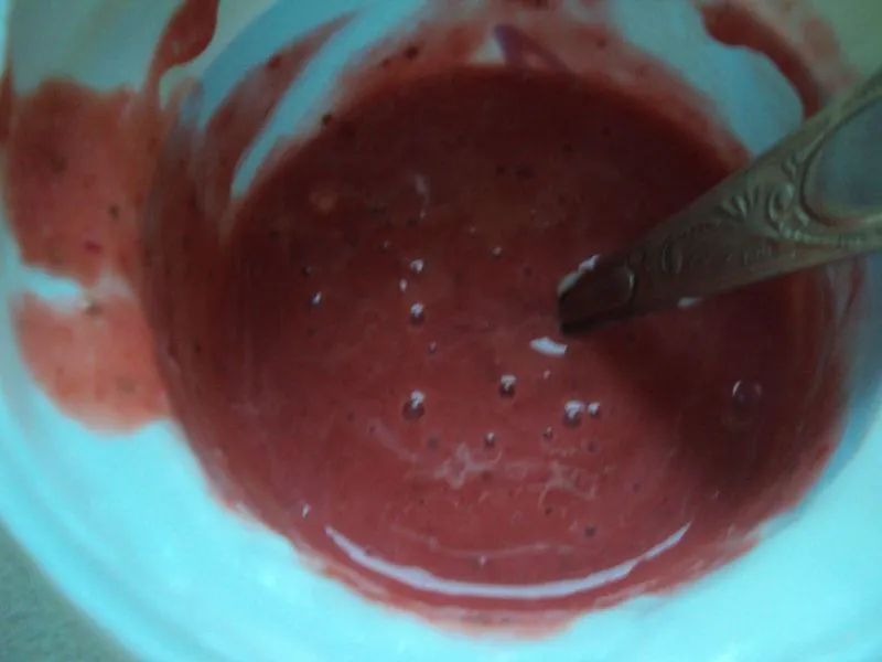 Jogurt truskawkowy 100%