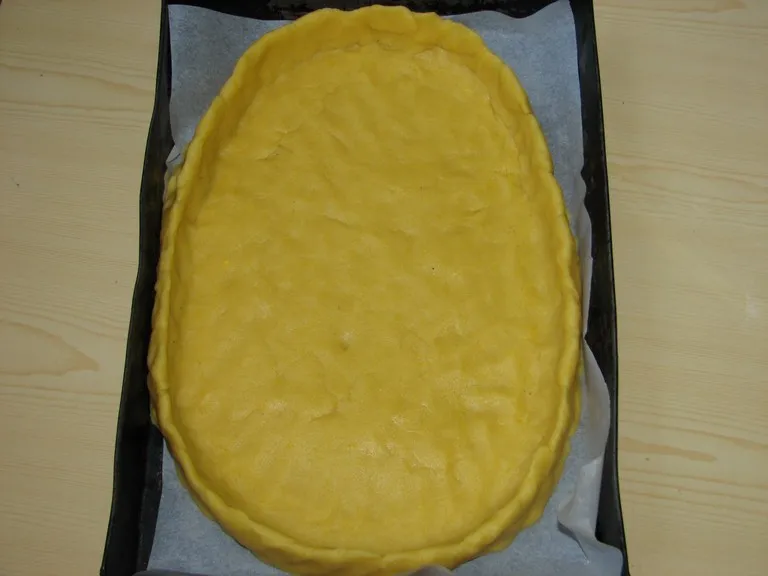 Wielkanocny mazurek z pyszną kajmakową masą