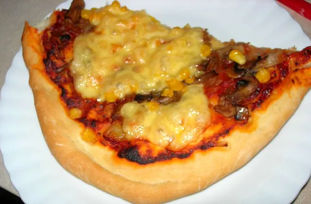 Pizza na cienkim cieście