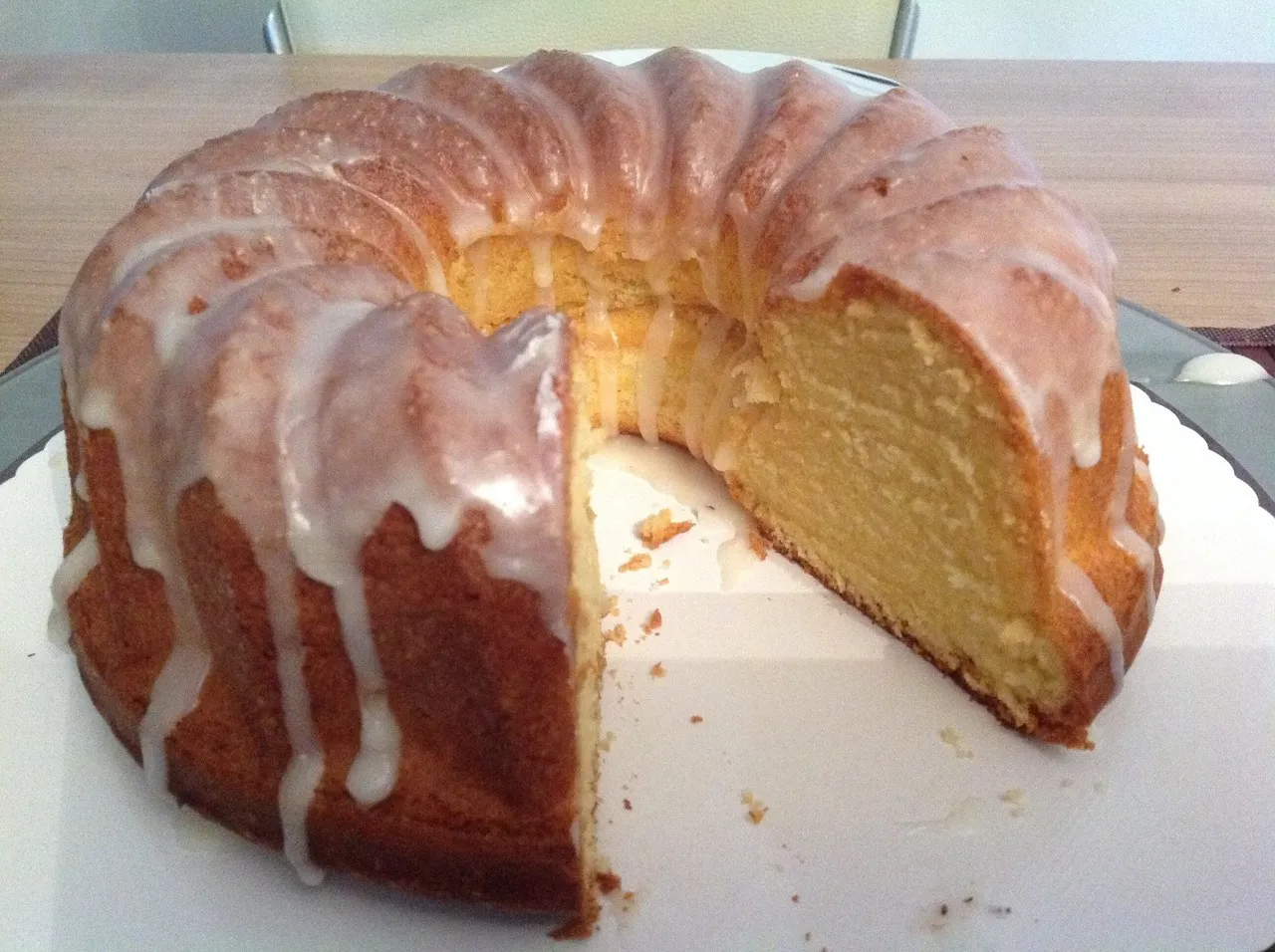 Wielkanocna babka cytrynowa