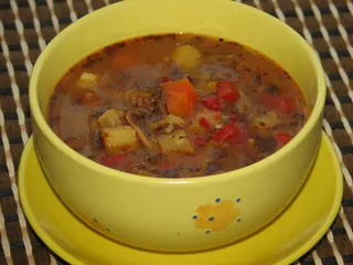 Pożywna zupa gulaszowa - 15