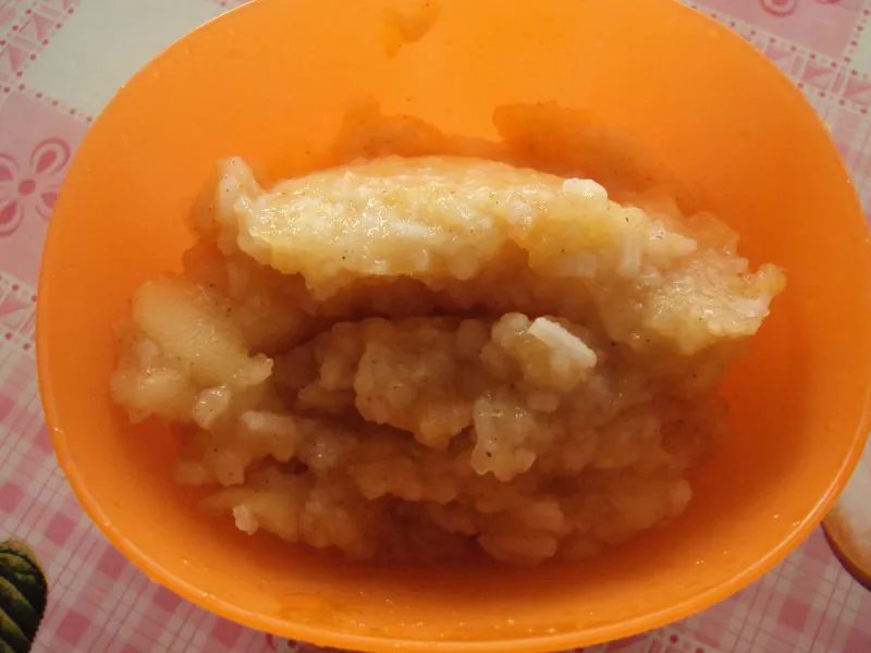 Deserek jabłkowo-ryżowy dla maluszków