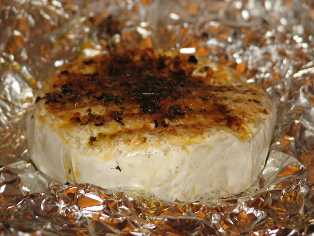 Camembert w ziołach z grilla