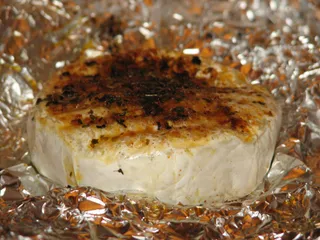 Camembert w ziołach z grilla - 2
