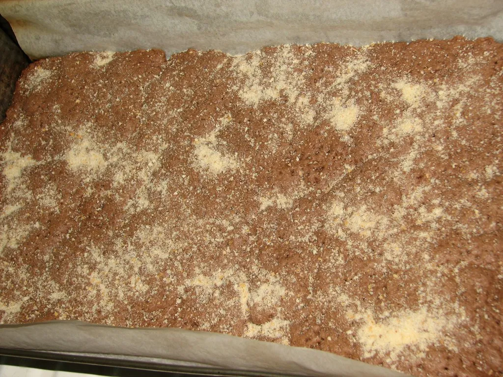 Kakaowa szarlotka z budyniem
