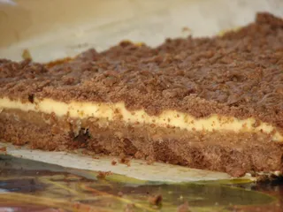 Kakaowa szarlotka z budyniem - 9