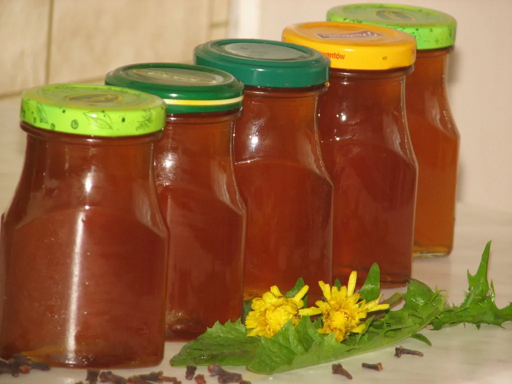Syrop-miód z mlecza i goździków