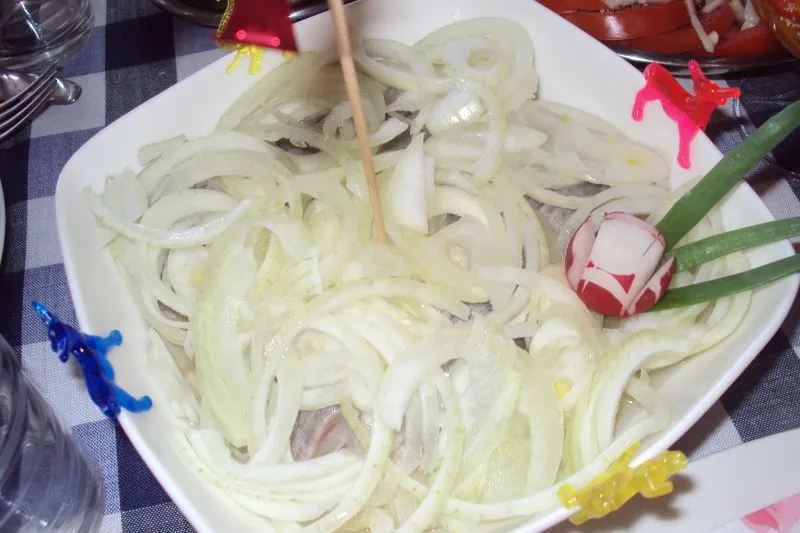 Śledzie z cebulką cukrową