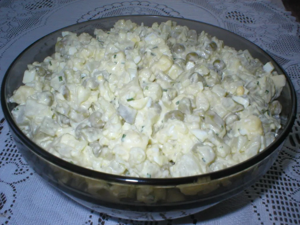 Sałatka jajeczna z kalafiorem