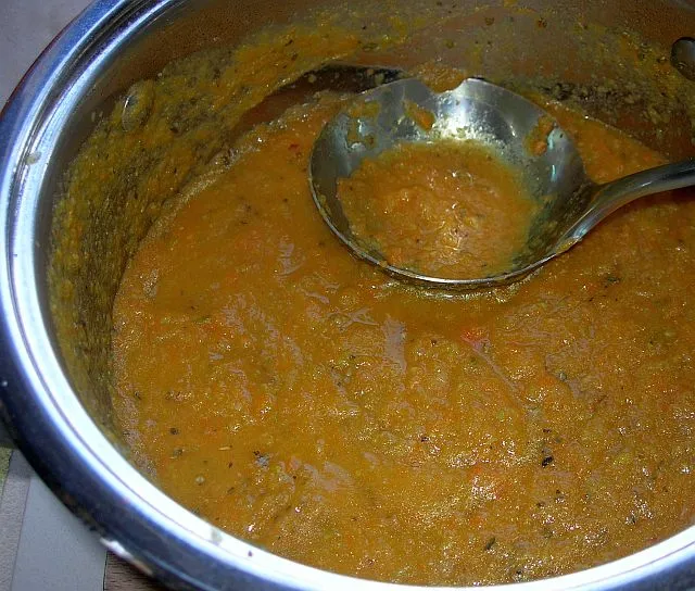 Zupa krem marchwiowo-brokułowa