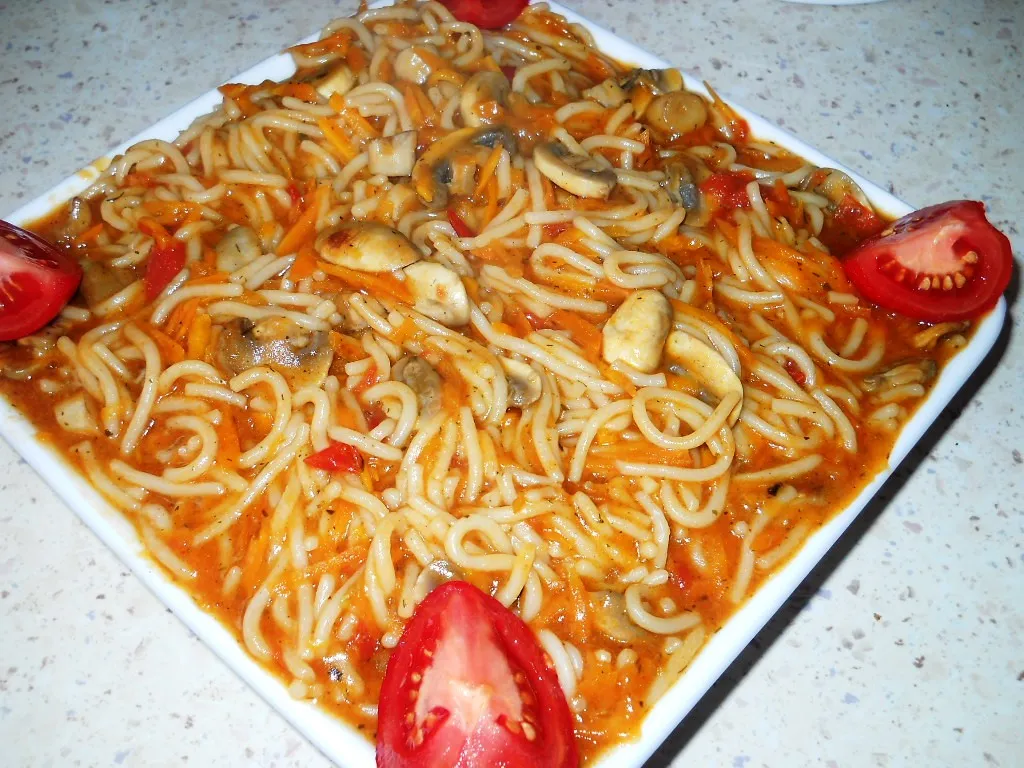 Makaronowy miks z woka