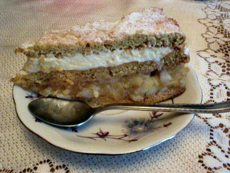 Szarlotka tortowa