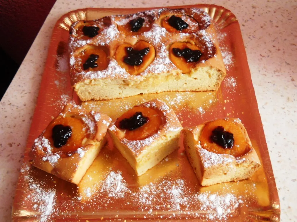 Ciasto z brzoskwiniami