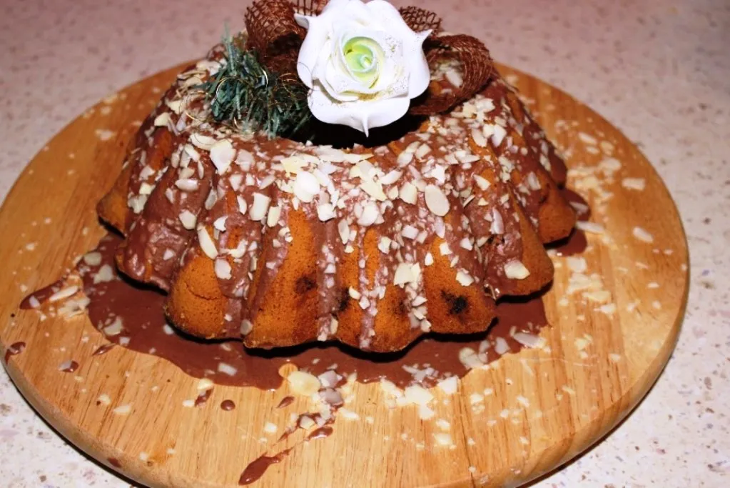 Babka cytrynowa z cukrem pudrem