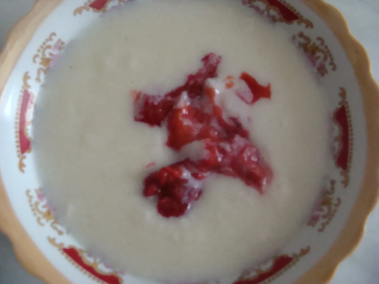 Kasza manna z owocami