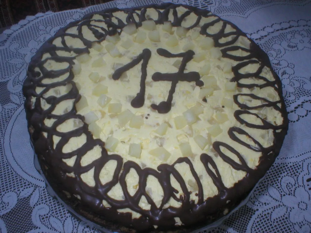 Tort kokosowy z ananasem