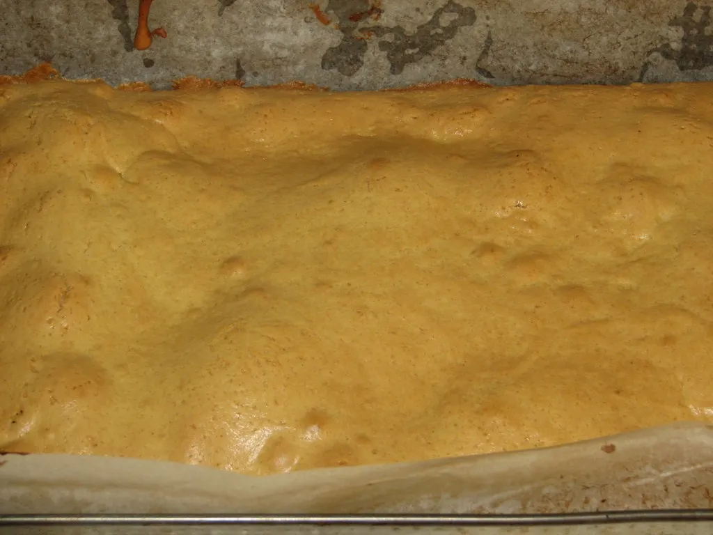Ciasto z masą owocową i kruszonką