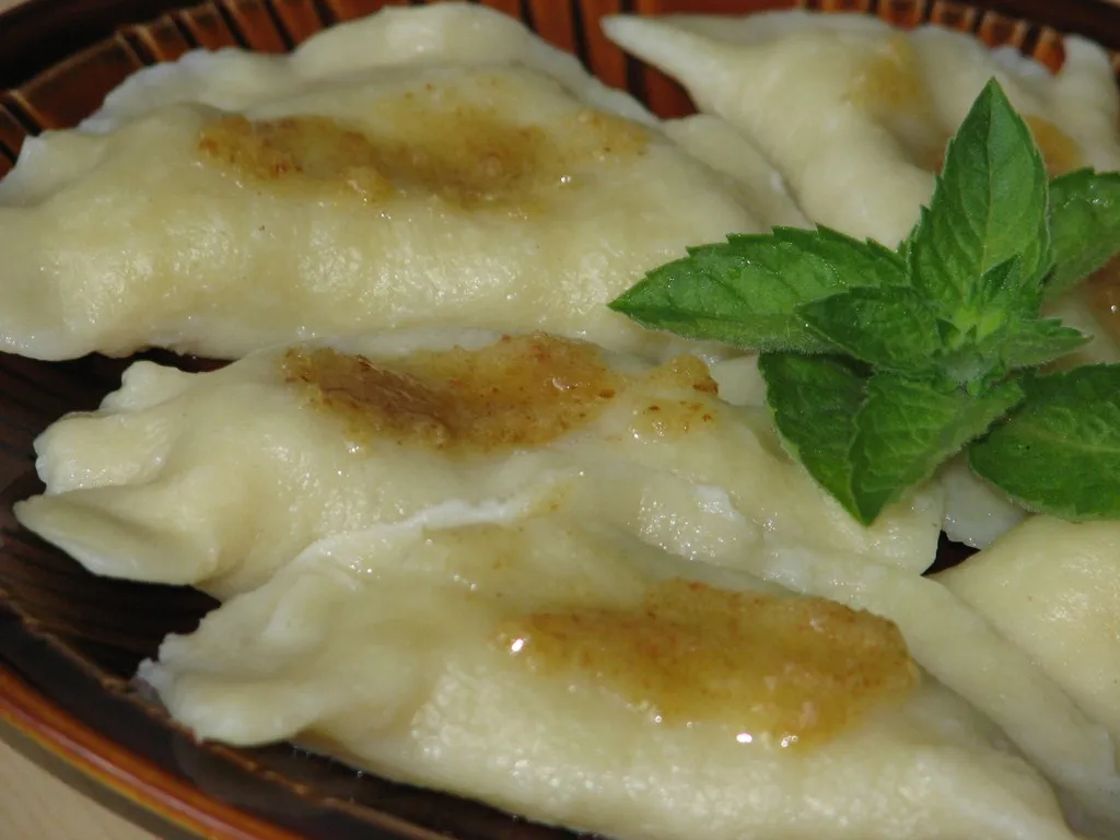 Pierogi z rabarbarem