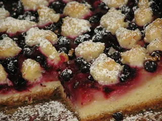 Drożdżowe ciasto z owocami i kruszonką - 15