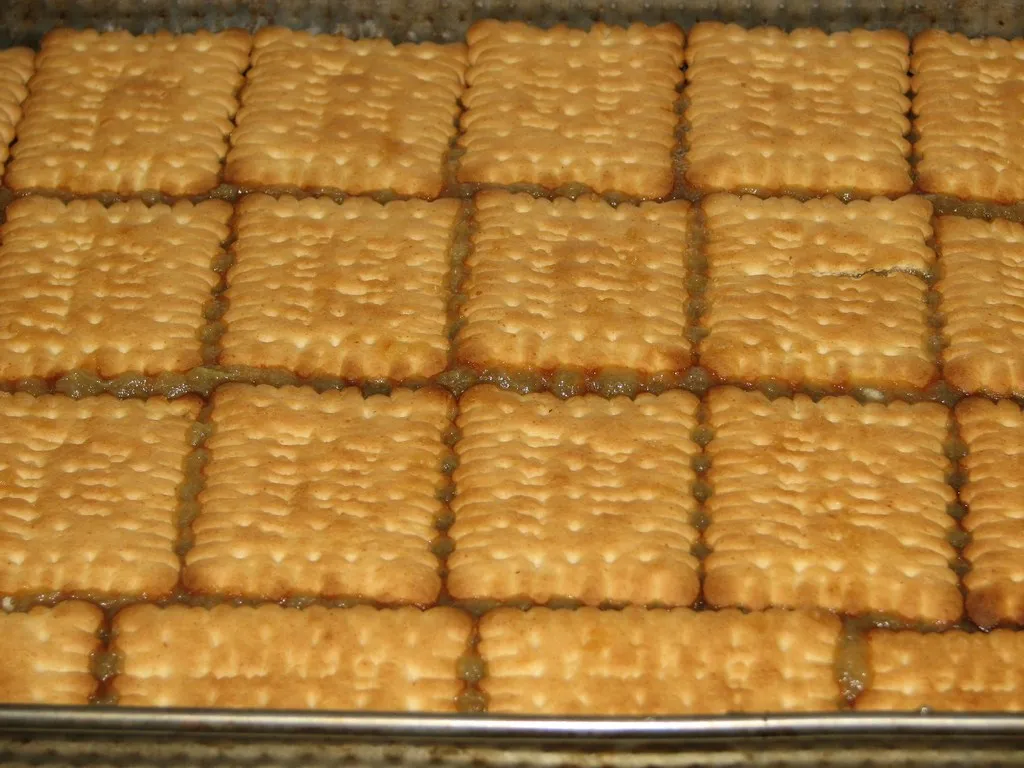 Warstwowe ciasto na wakacje