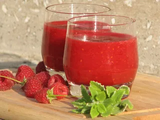Koktajl malinowy z zieloną herbatą - 2
