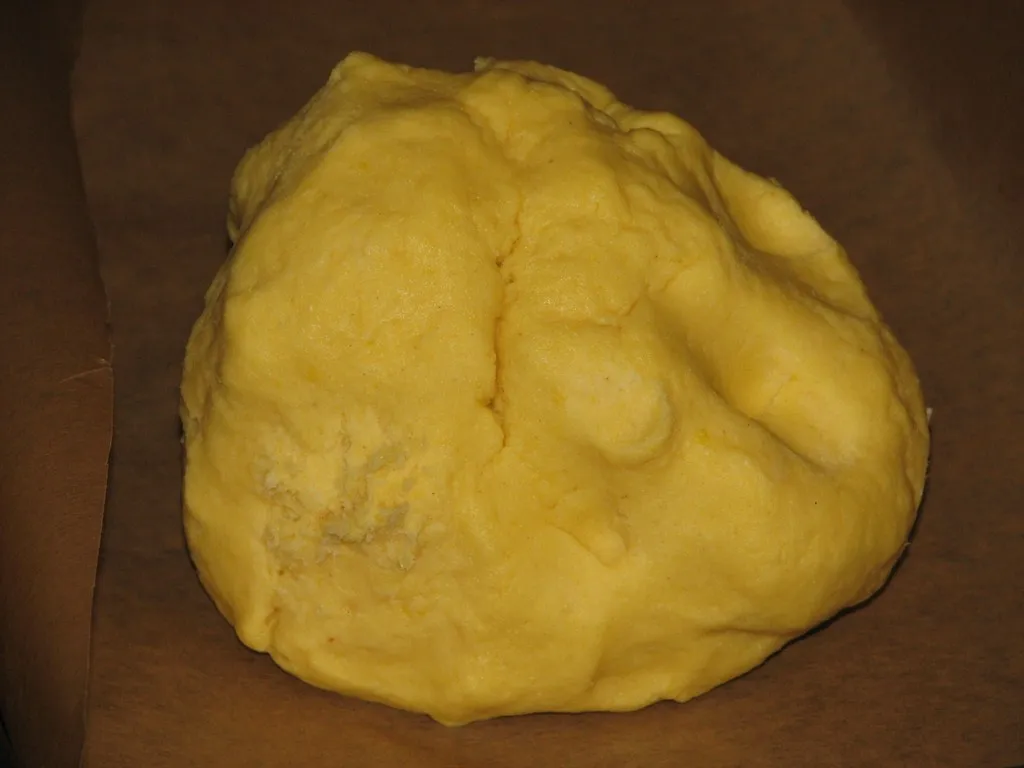 Kruche owocowe ciasto z budyniem