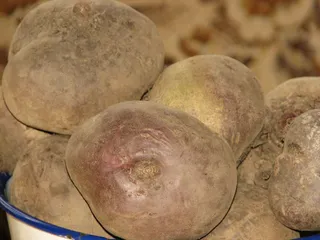 Sałatka z czerwonych buraków i pora - 2
