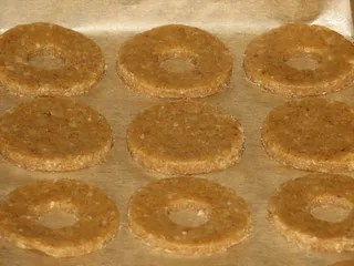 Orkiszowo-orzechowe ciasteczka - 8