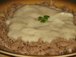 Razowy makaron w kalafiorowym sosie - 1