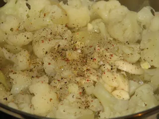 Razowy makaron w kalafiorowym sosie - 7