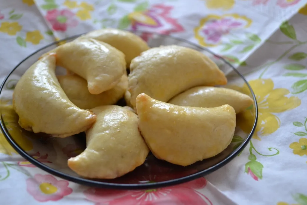 Słodkie pieczone pierożki