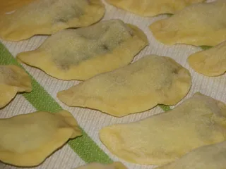 Pierogi z makiem i bakaliami - 17