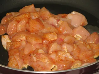 Kurczak w paprykowo-cebulowym sosie - 3
