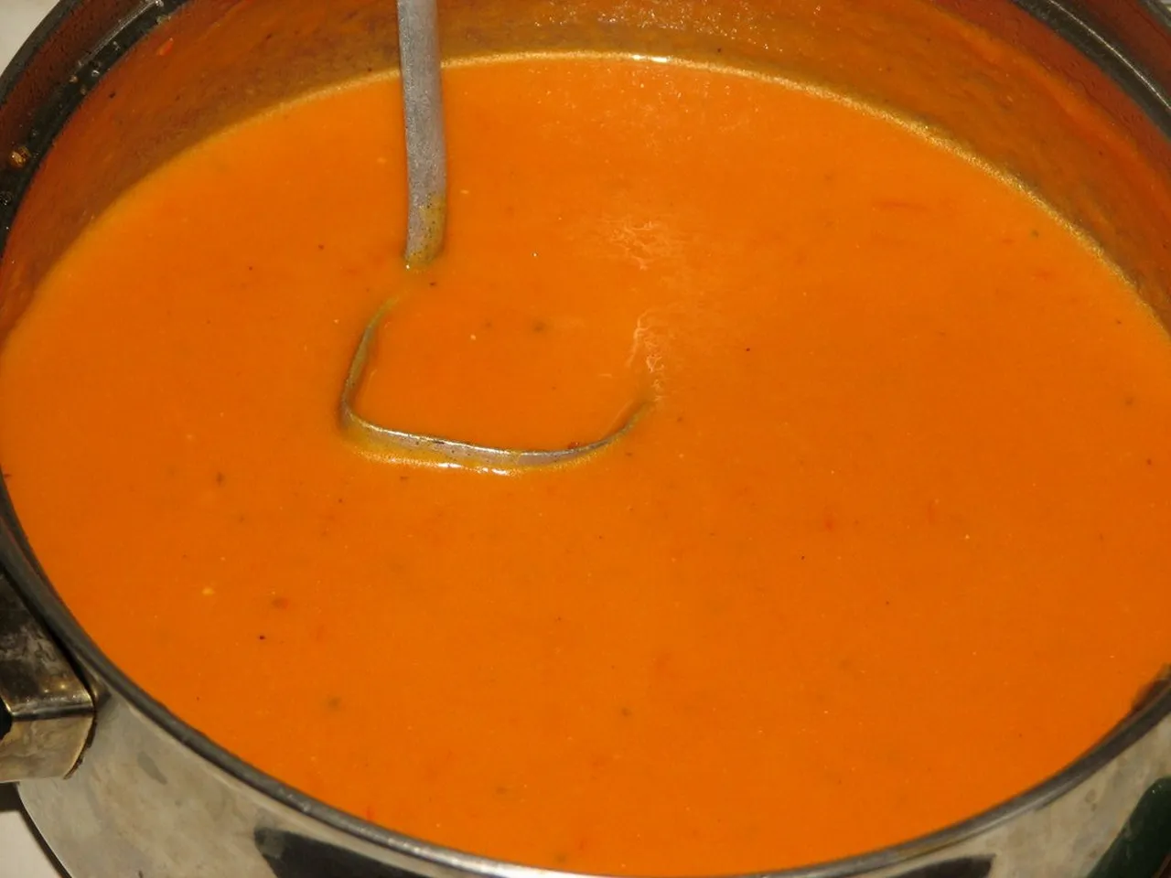 Kurczak w paprykowo-cebulowym sosie