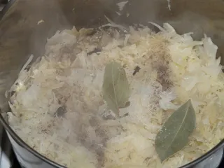 Kulebiak z białej kapusty i suszonych grzybów - 7