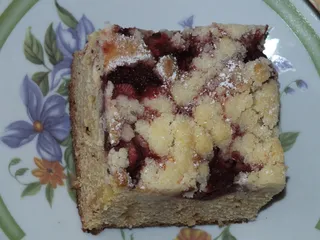 Szybkie ciasto z mrożonymi truskawkami - 18
