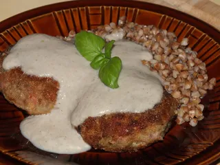 Kotlety mielone w pieczarkowej odsłonie