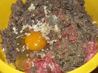 Kotlety mielone w pieczarkowej odsłonie - 8