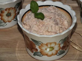Pasta z serków topionych i łososia - 8
