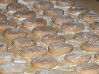 Orzechowe pączki - 14