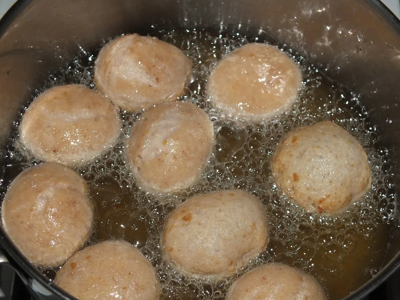 Orzechowe pączki
