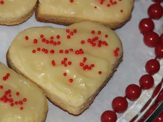 Kruche ciasteczka z białej czekolady na Walentynki - 3