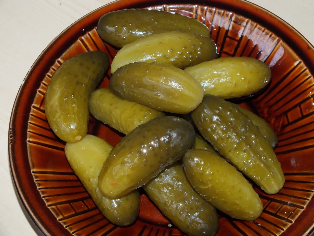 Zupa ogórkowa krem z grzankami