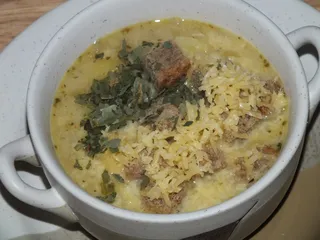 Rozgrzewająca zupa czosnkowa - 2