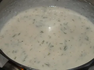 Biała kiełbasa w sosie chrzanowo-śmietanowym - 12