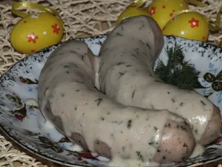 Biała kiełbasa w sosie chrzanowo-śmietanowym - 3
