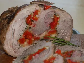 Rolada z indyka z mozzarellą i czerwoną papryką - 16