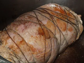 Rolada z indyka z mozzarellą i czerwoną papryką - 10