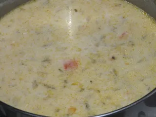 Zupa ogórkowa z serkami topionymi - 8